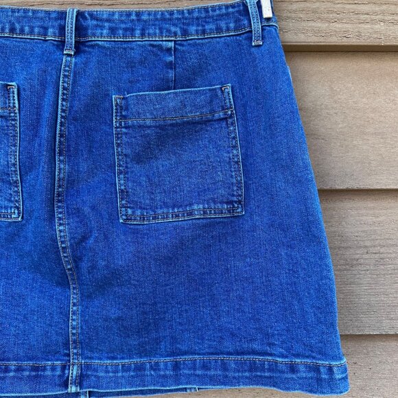 Old Navy Womens Denim Mini Skirt Size 16 Blue Cotton Blend With Pockets Casual E - Picture 7 of 8